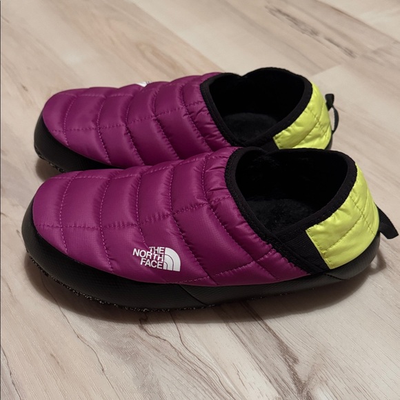 The north face thermoball slippers special edition - Picture 3 of 4